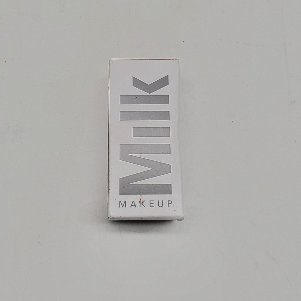 Milk makeup matte bronzer Color Baked